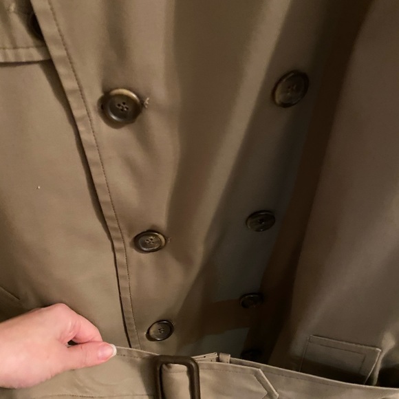 Tan double breasted London Fog trench coat - Picture 3 of 3